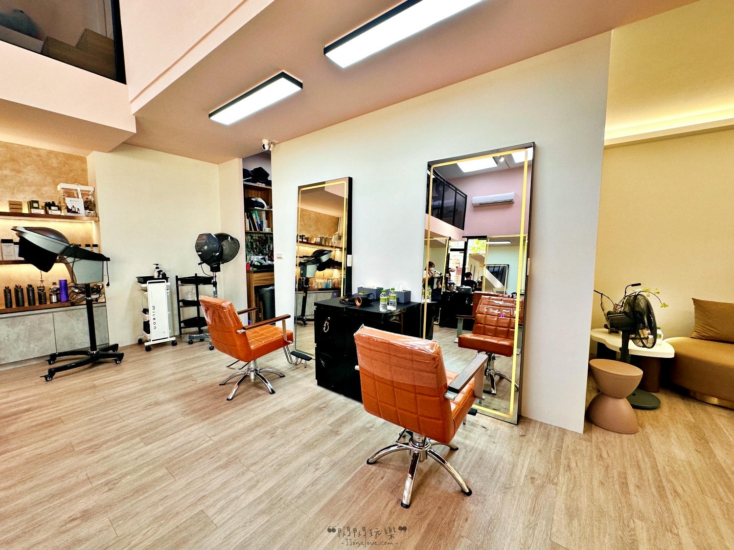 VS Hair salon