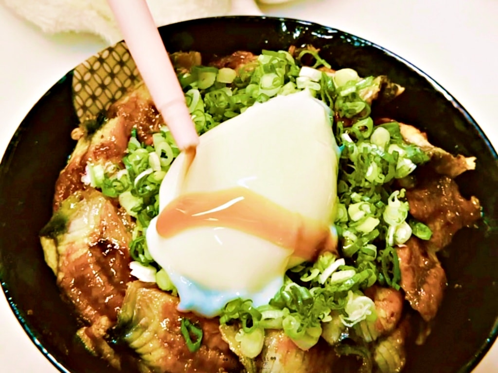 日月鰻魚丼
