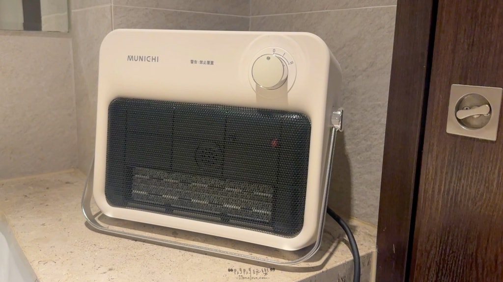 MR. HEATER 浴室壁掛電暖器