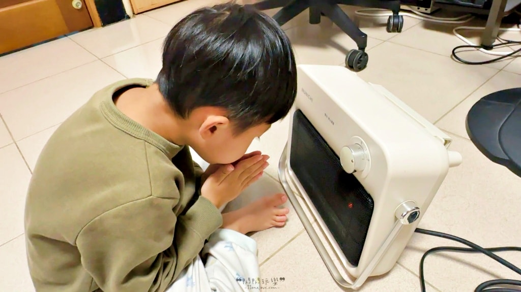 MR. HEATER 浴室壁掛電暖器