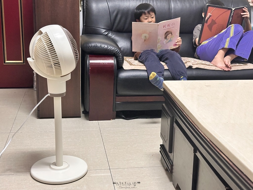禾聯9吋3D擺頭變頻循環扇