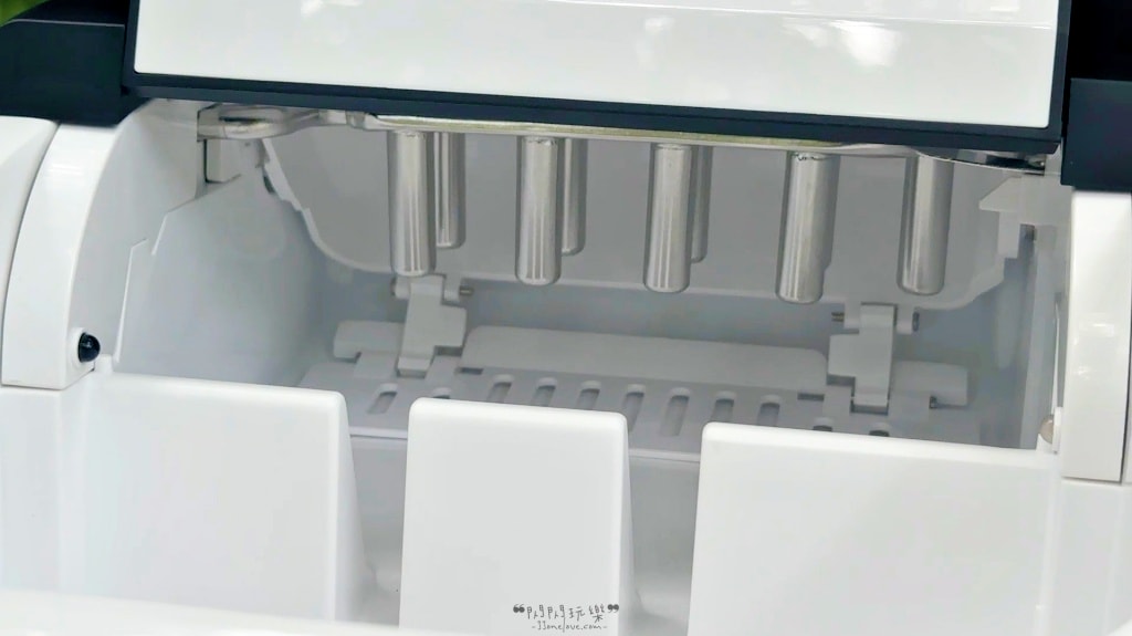 【KOHZII 康馳】桌上型製冰機 KIM1240BK
